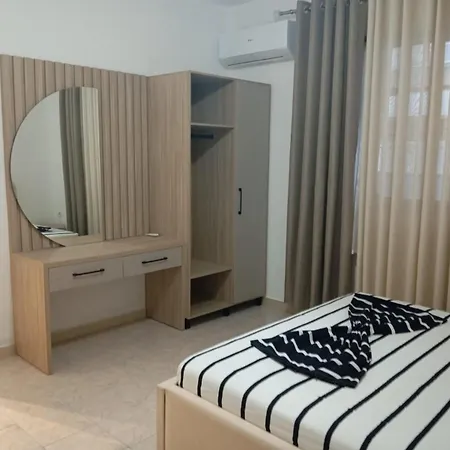 Durres Beach Rooms * دراس